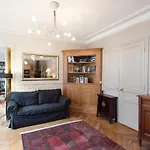 Veeve - Comfortable Near Montmartre