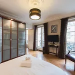 Veeve - Comfortable Near Montmartre
